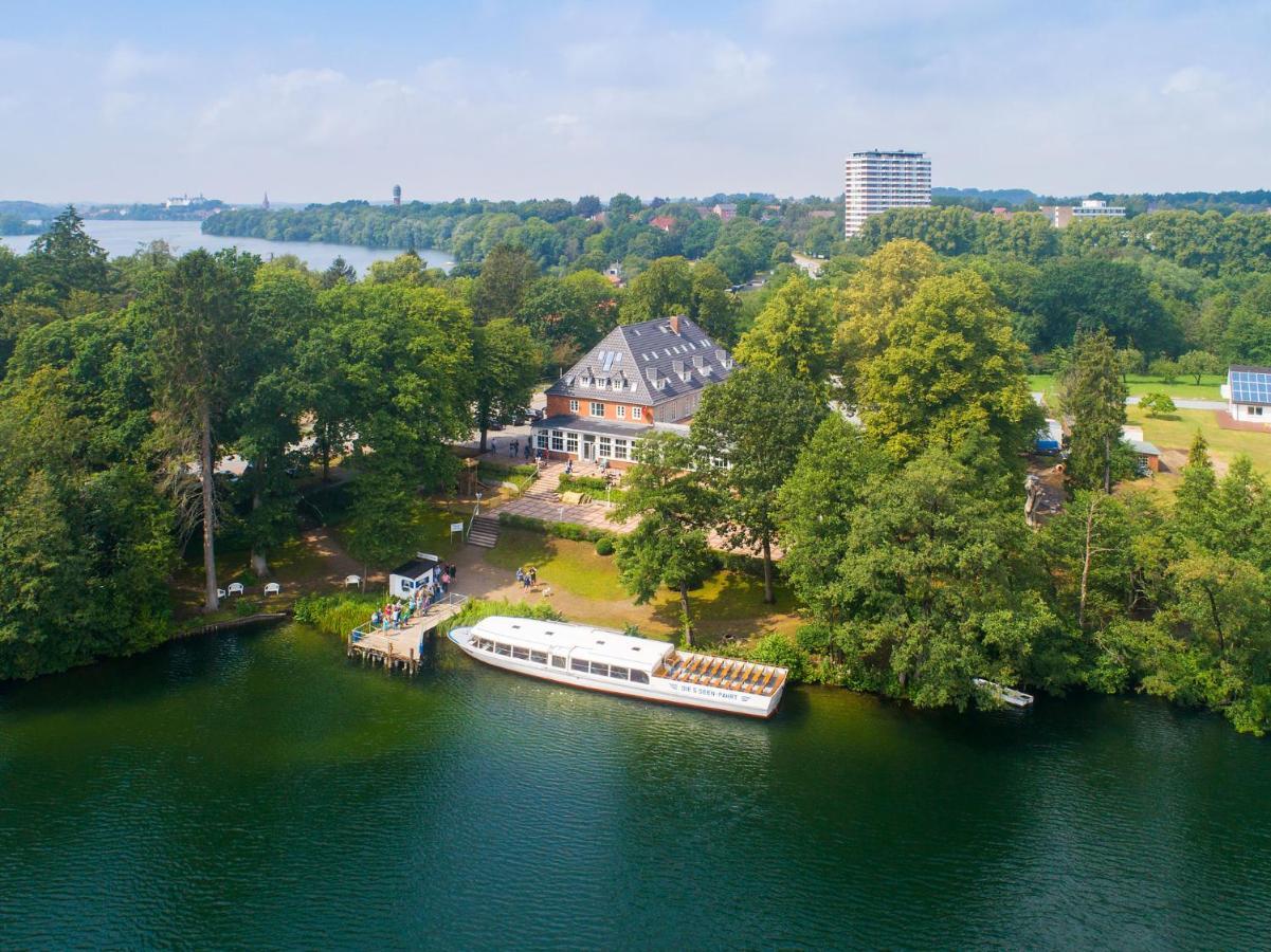 Lake House プレーン エクステリア 写真
